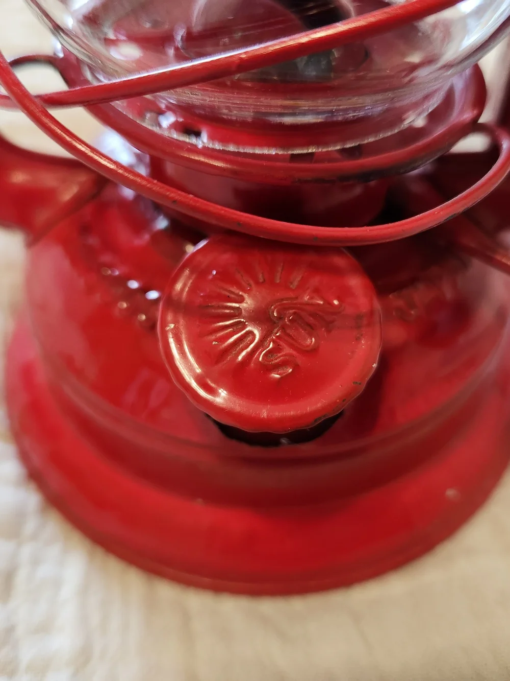 N/A classic red